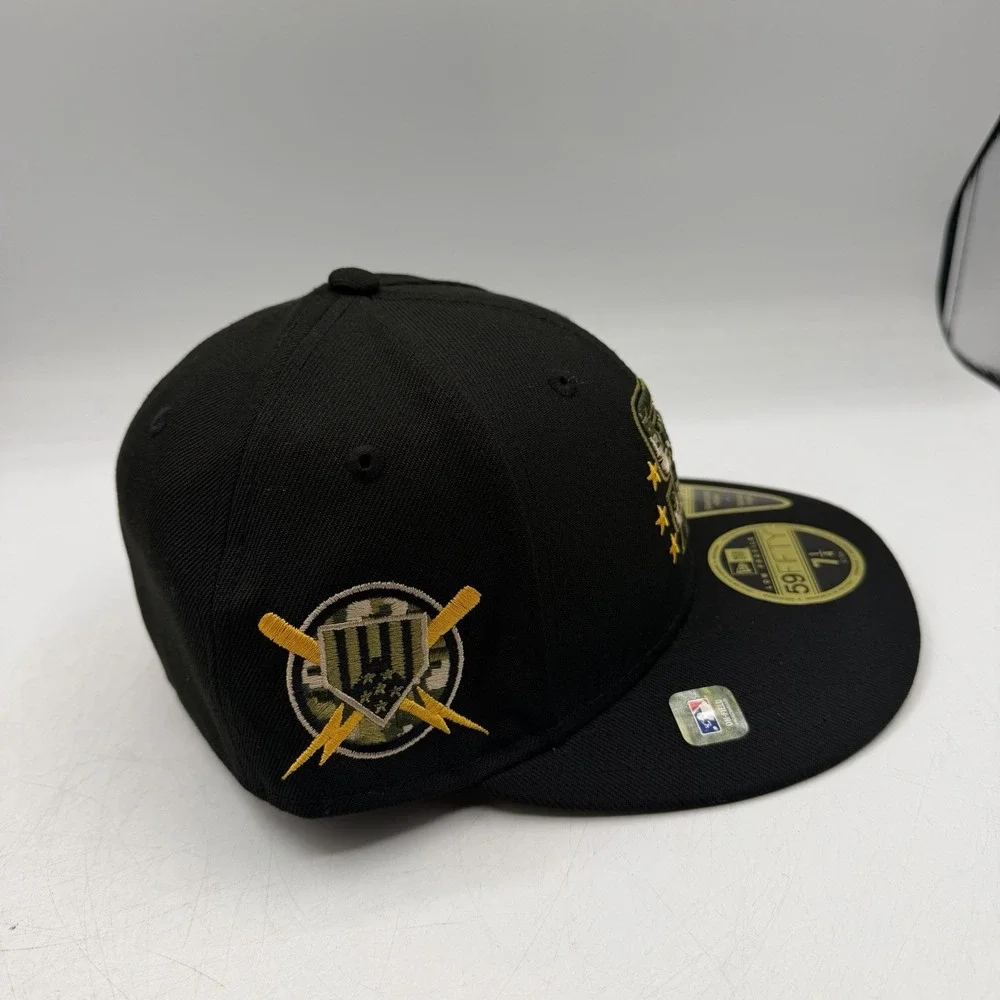 New Era 59Fifty San Diego Padres Hat Cap 7 1/4 Low Profile Armed Forces Day MLB